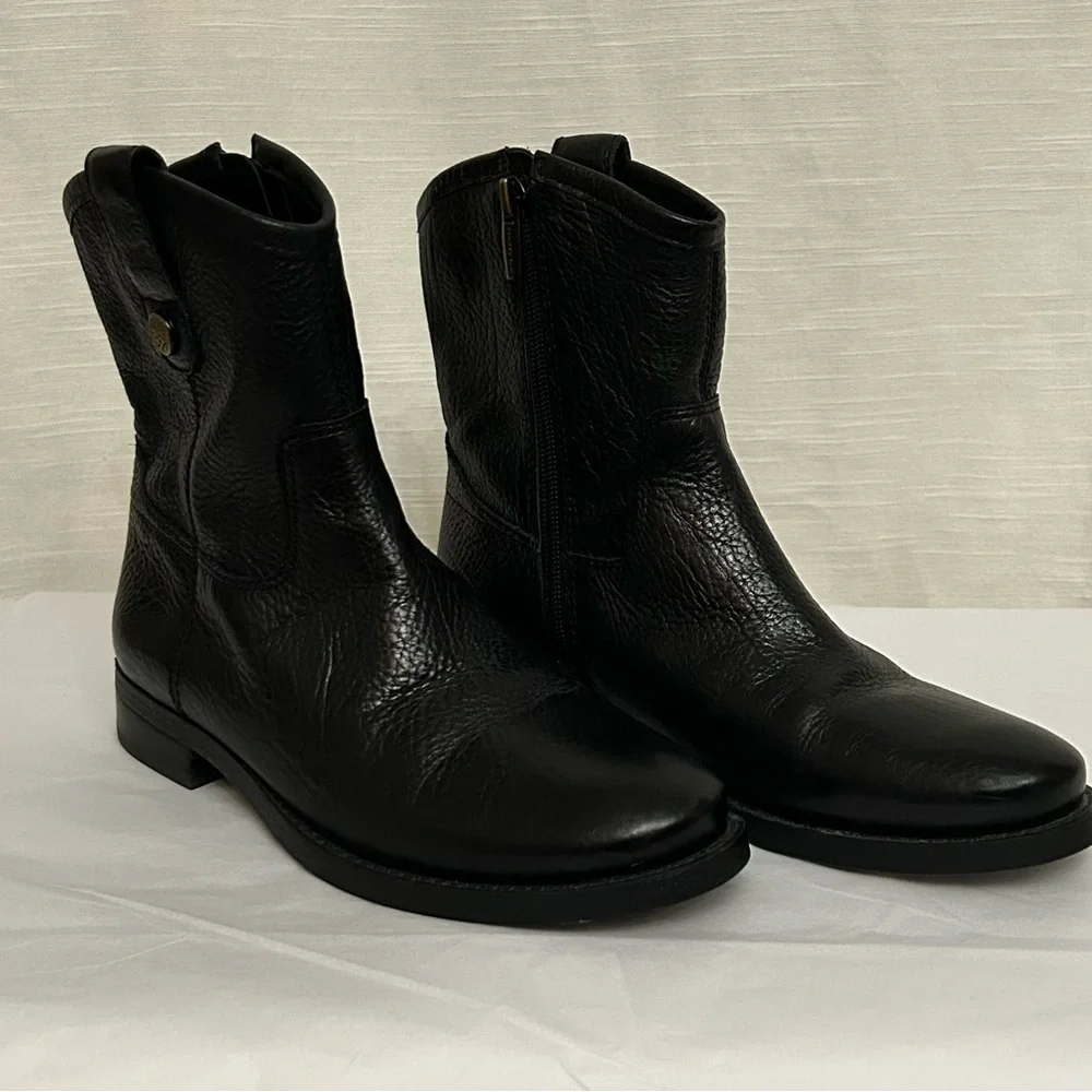 Vince Camuto Payatt Women's Quiet Luxury Black Leather Zipper‎ Ankle Boots